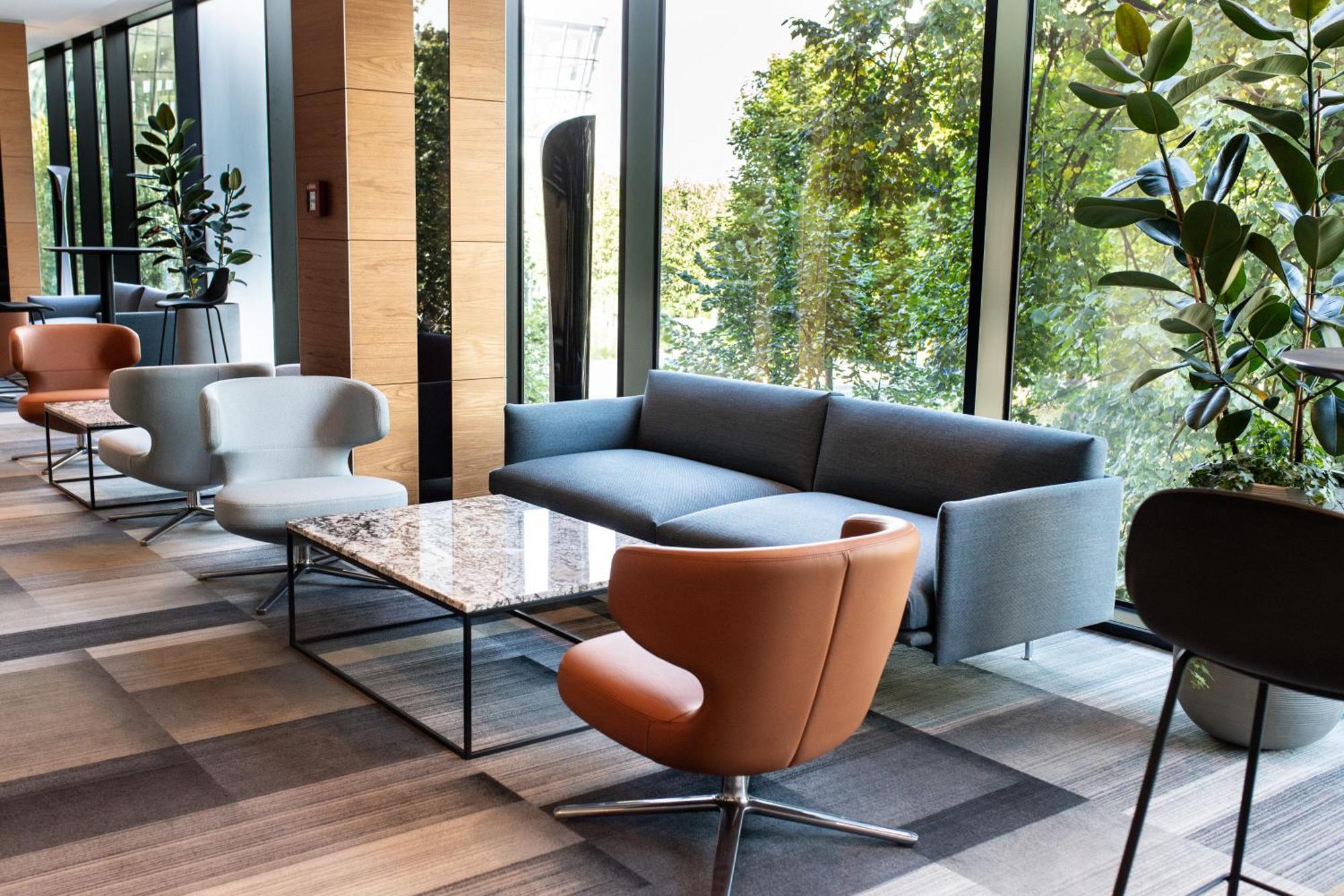 Q Hotel 4*