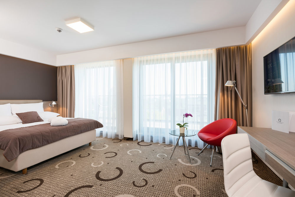 Hotel Q 4*