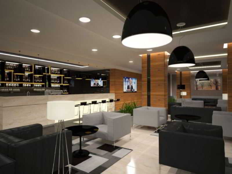 Q Hotel 4*